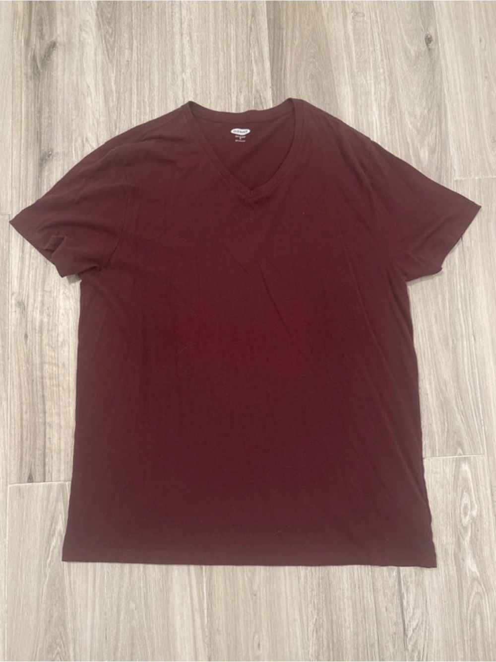 Old Navy Men's V-Neck Short Sleeve Shirt - Burgundy
